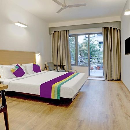 Itsy By Treebo - Vashistha Hotel Hyderabad Bagian luar foto