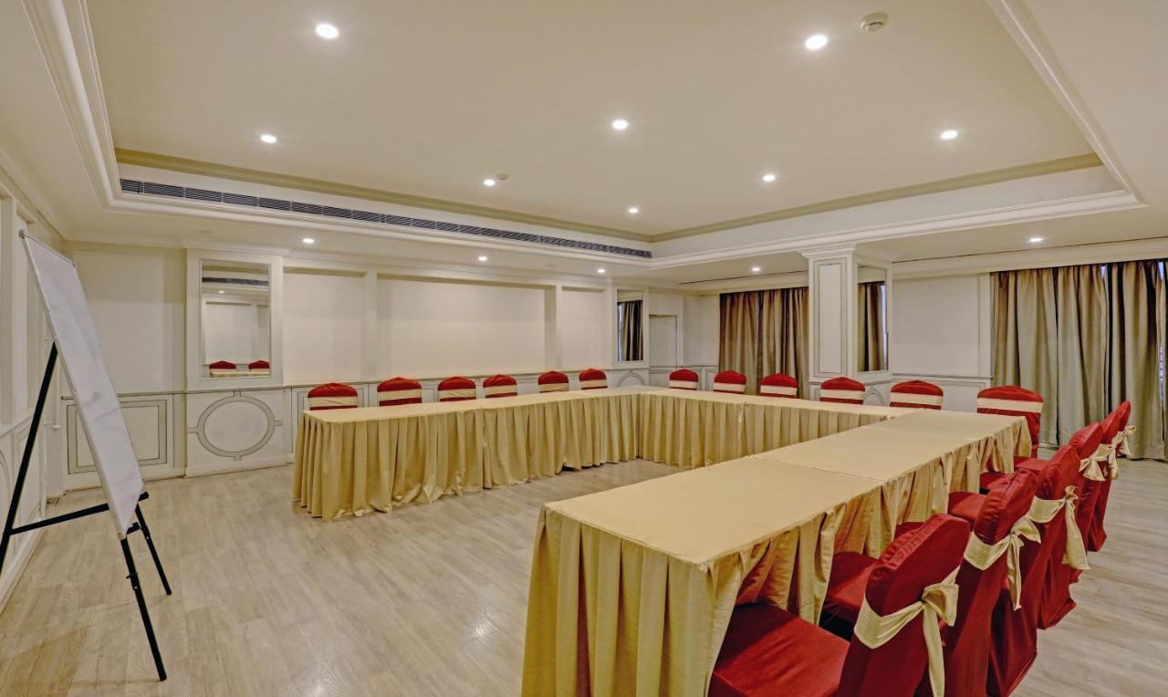 Itsy By Treebo - Vashistha Hotel Hyderabad Bagian luar foto