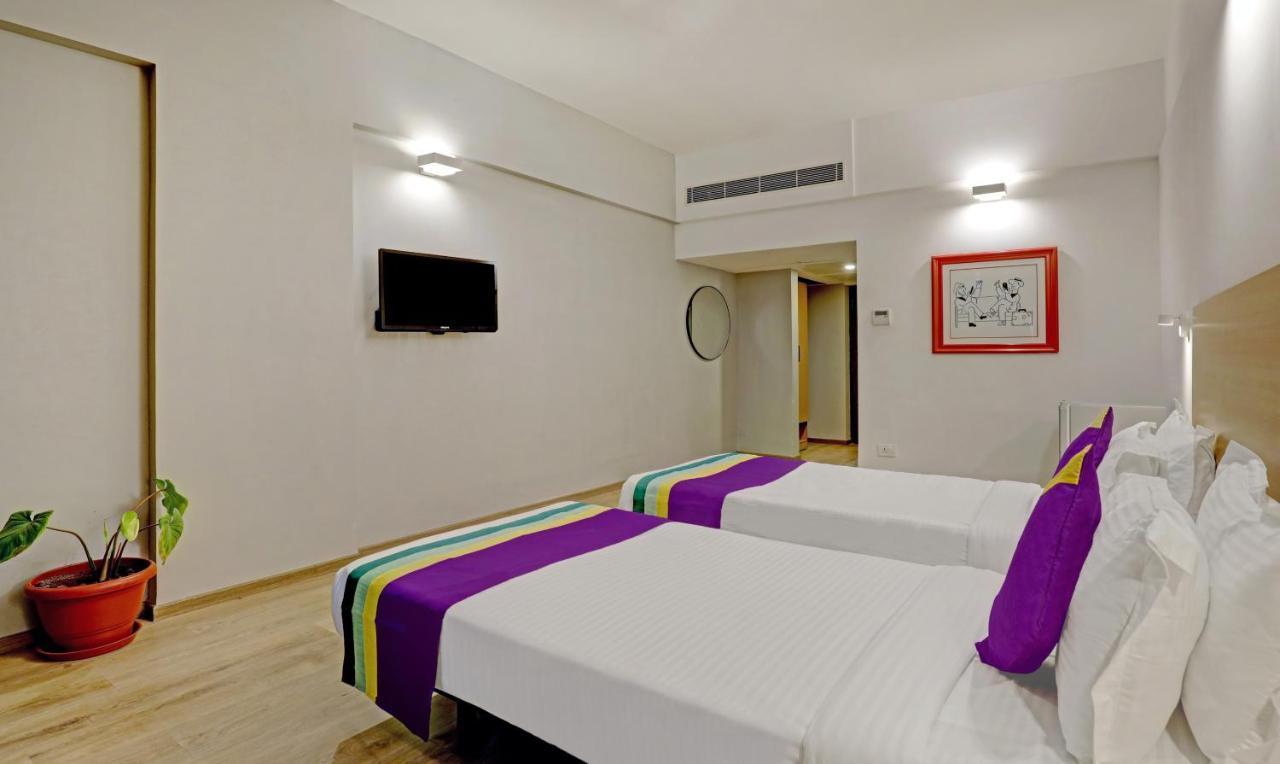 Itsy By Treebo - Vashistha Hotel Hyderabad Bagian luar foto