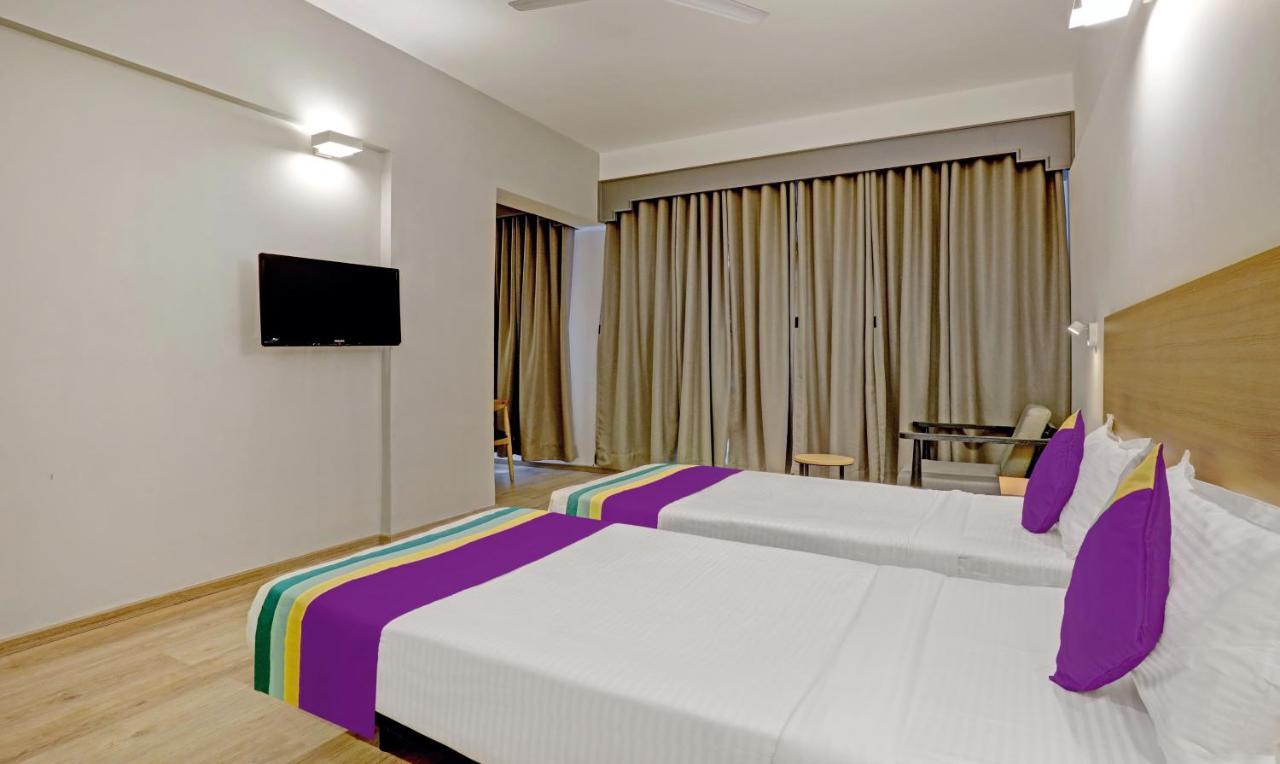 Itsy By Treebo - Vashistha Hotel Hyderabad Bagian luar foto
